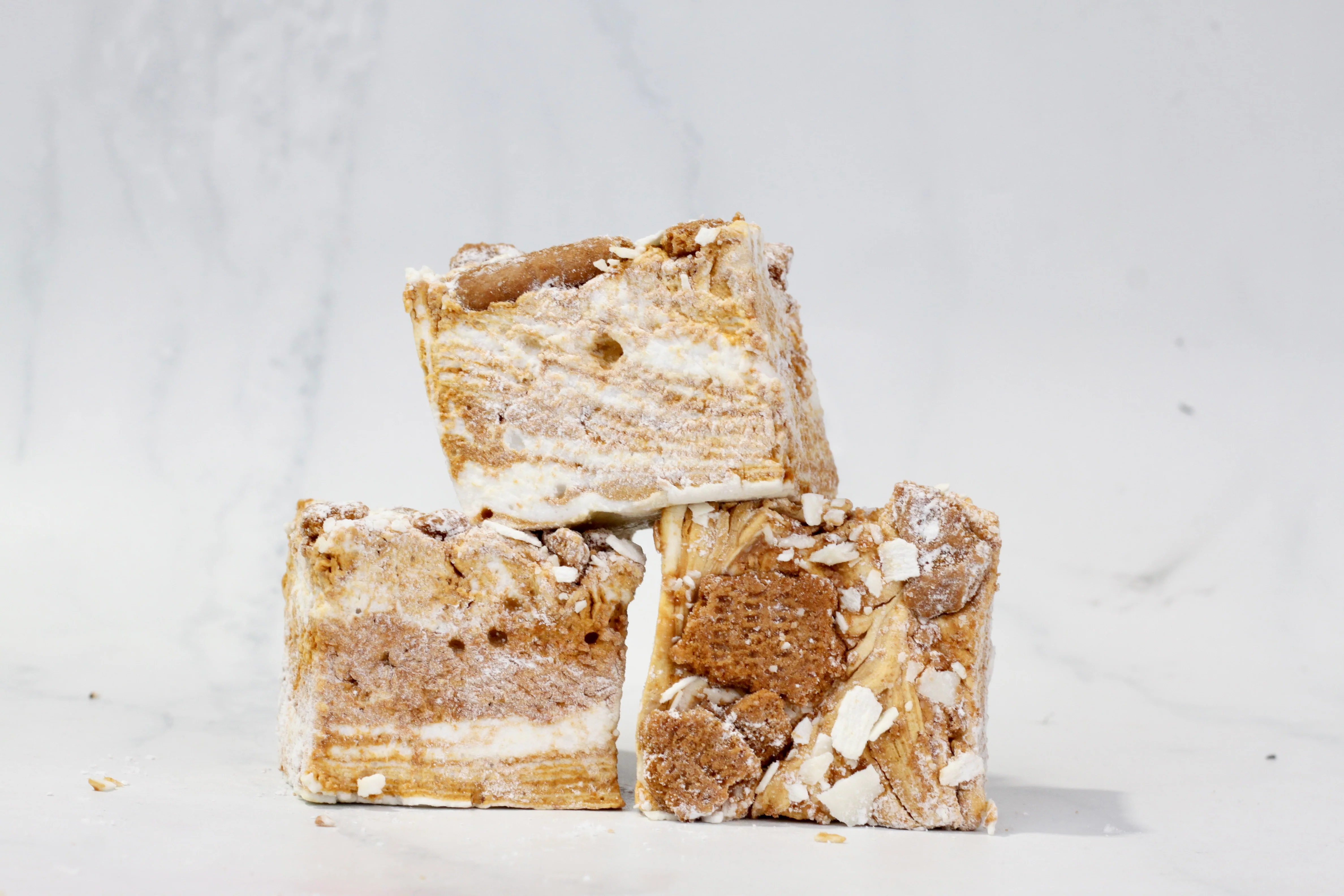 Biscoff & White Chocolate Marshmallows - Image 3